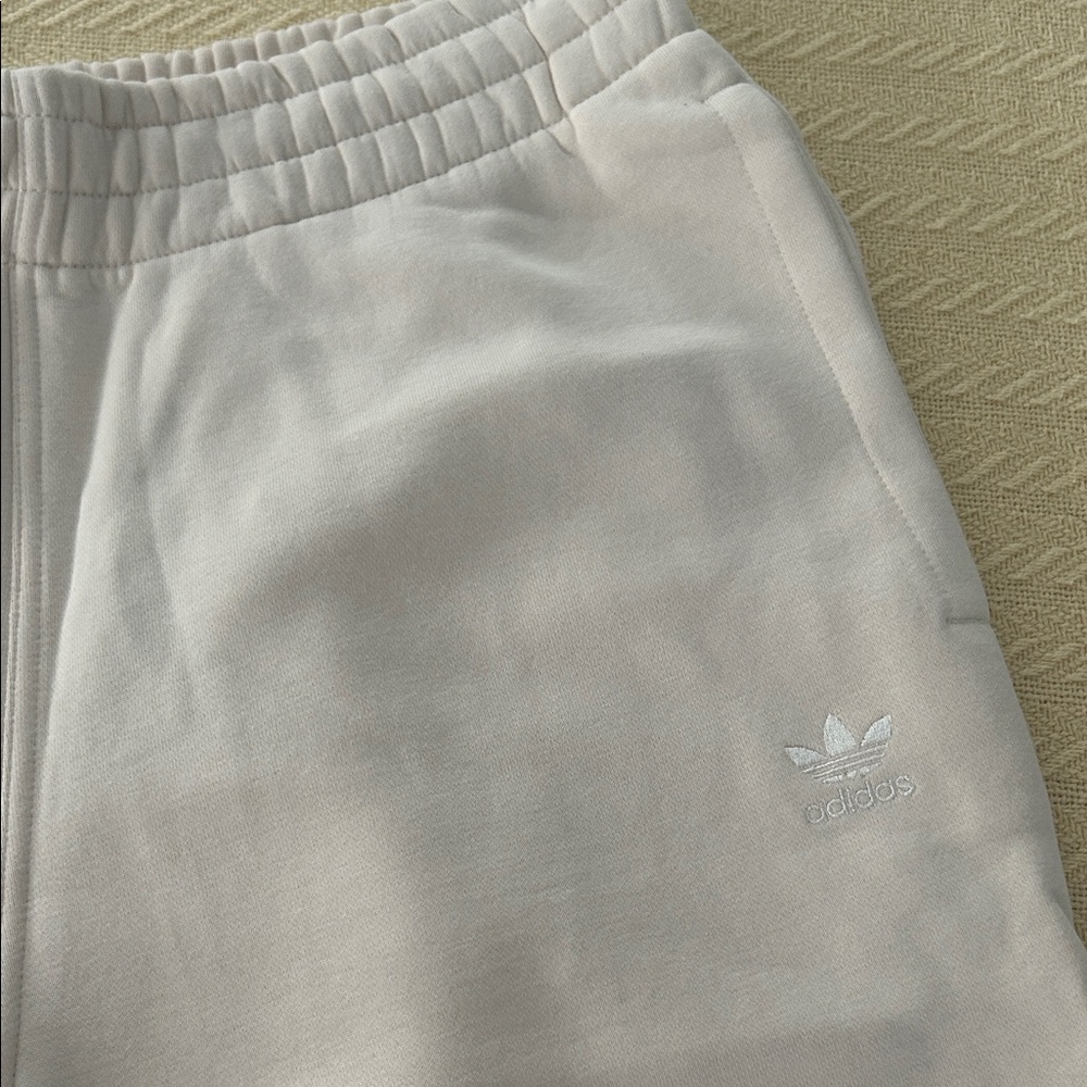 Adidas Off-White Joggers med